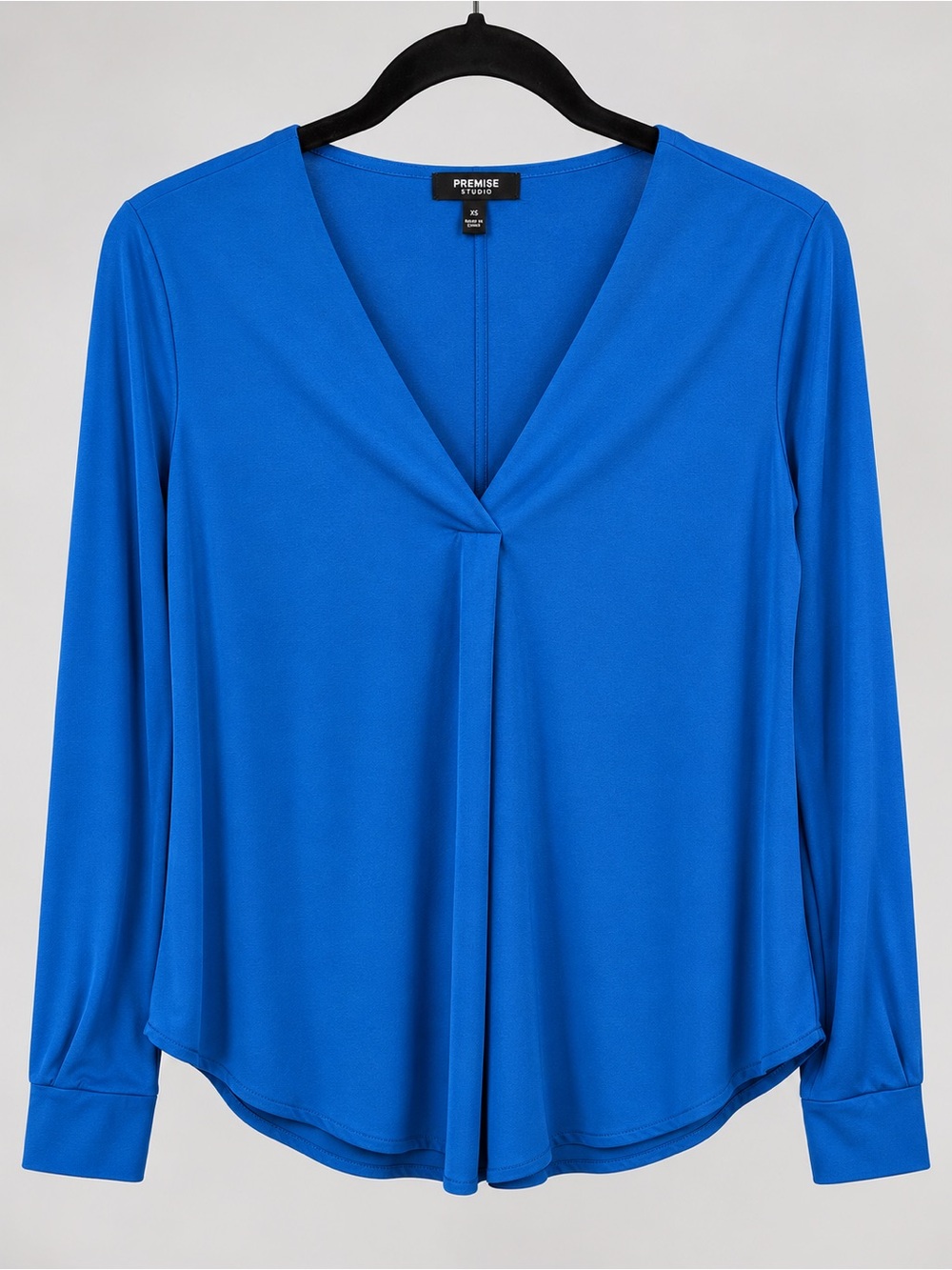 Premise Studio Women’s XS Blue V-Neck Long Sleeve Blouse NWOT